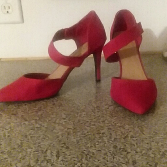 CATO Red Suede ankle strap heels - Picture 2 of 2
